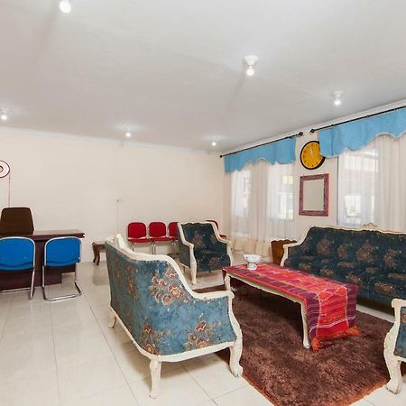 Oyo 719 Penginapan Panatapan Almonsari Resort Siborongborong Zewnętrze zdjęcie
