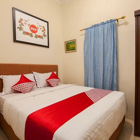 Oyo 719 Penginapan Panatapan Almonsari Resort Siborongborong Zewnętrze zdjęcie