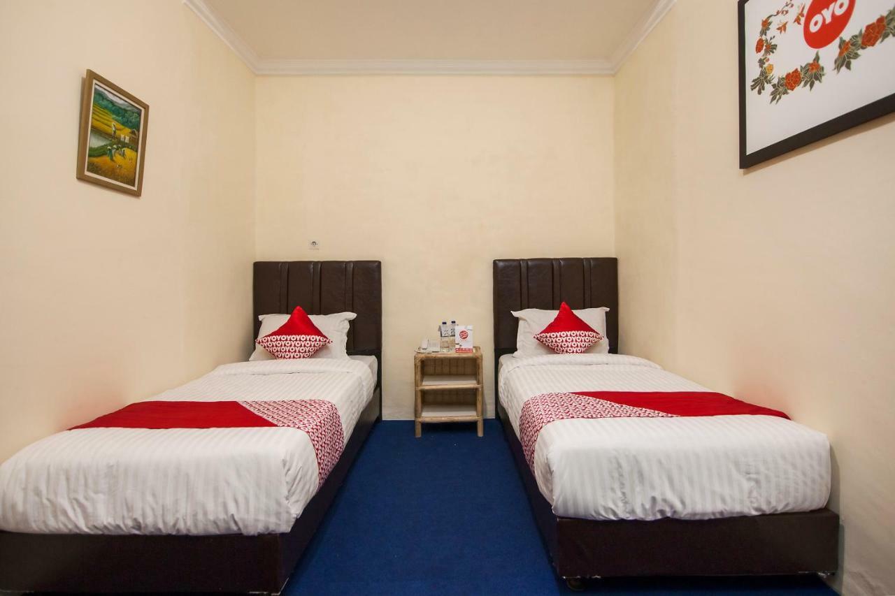 Oyo 719 Penginapan Panatapan Almonsari Resort Siborongborong Zewnętrze zdjęcie